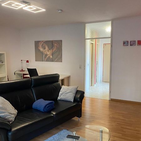 Zwei Zimmer Appartment Mit Balkon Und Stellplatz Voll Moebliert Trier Exterior foto